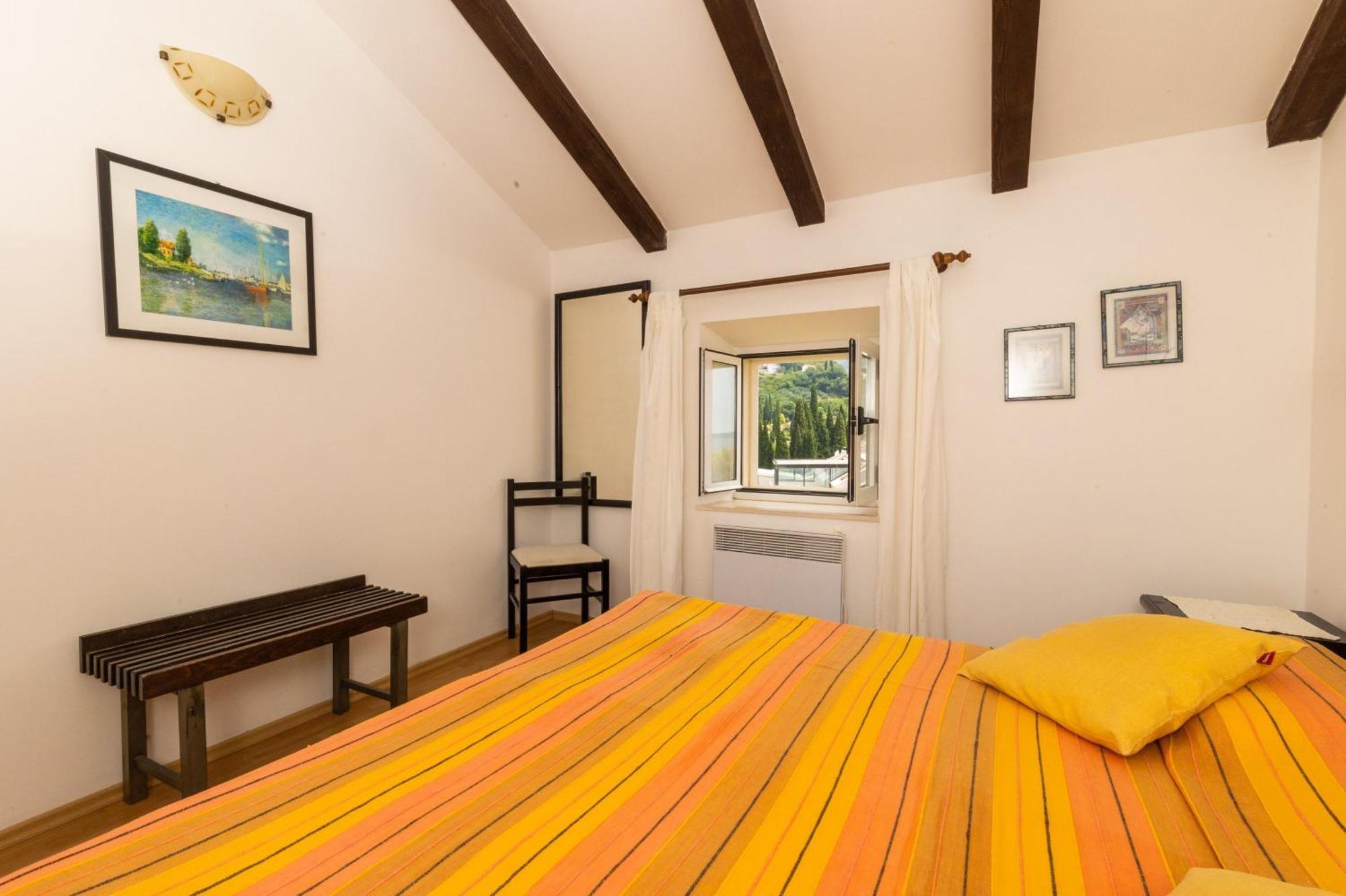 Apartments Mare Mlini Bilik gambar