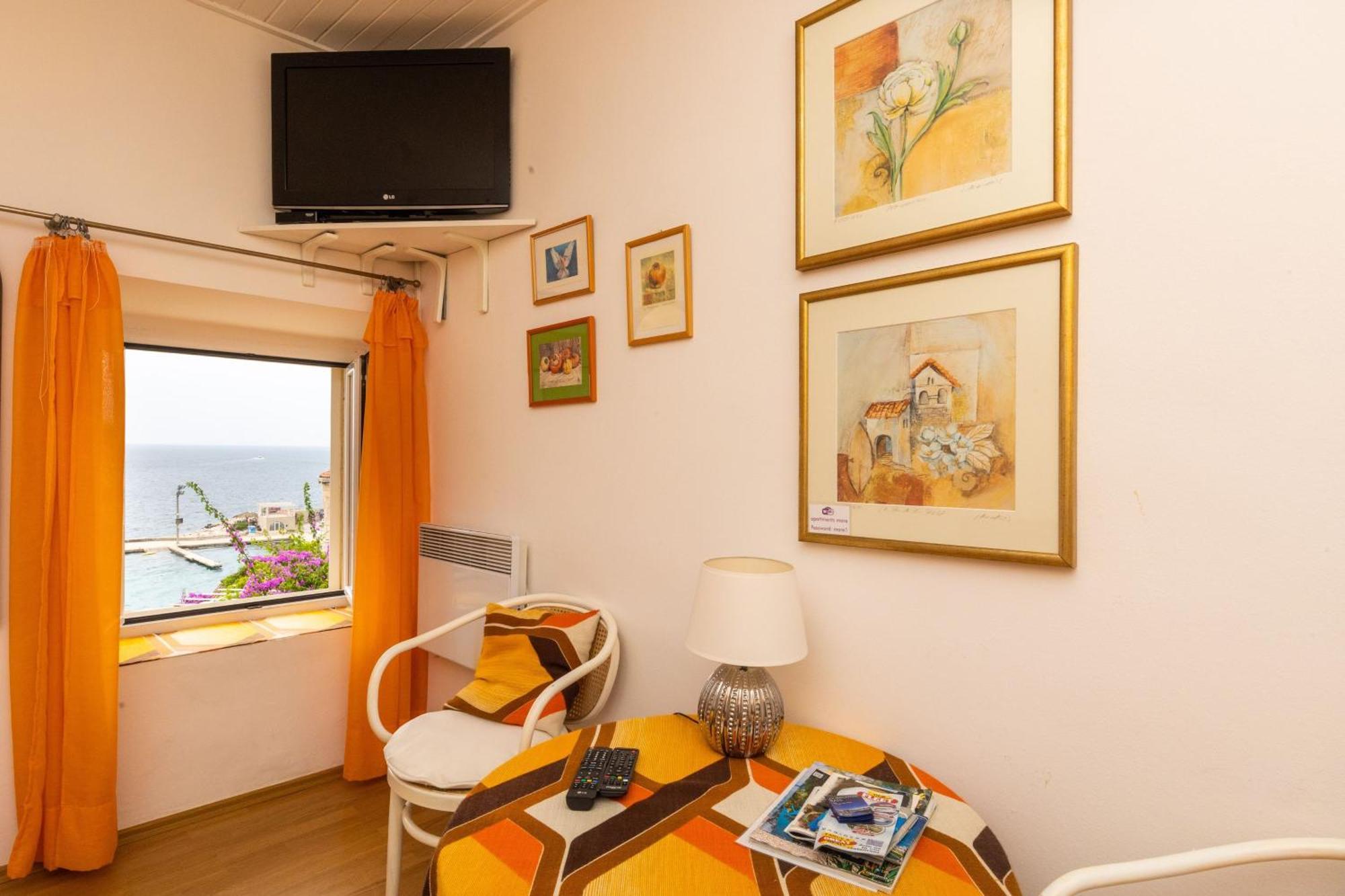 Apartments Mare Mlini Bilik gambar